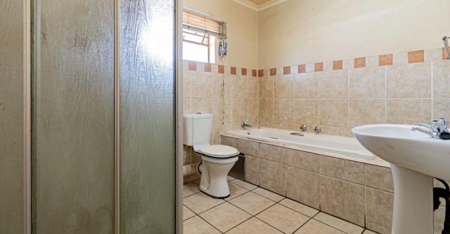 2 Bedroom Property for Sale in Midridge Park Gauteng