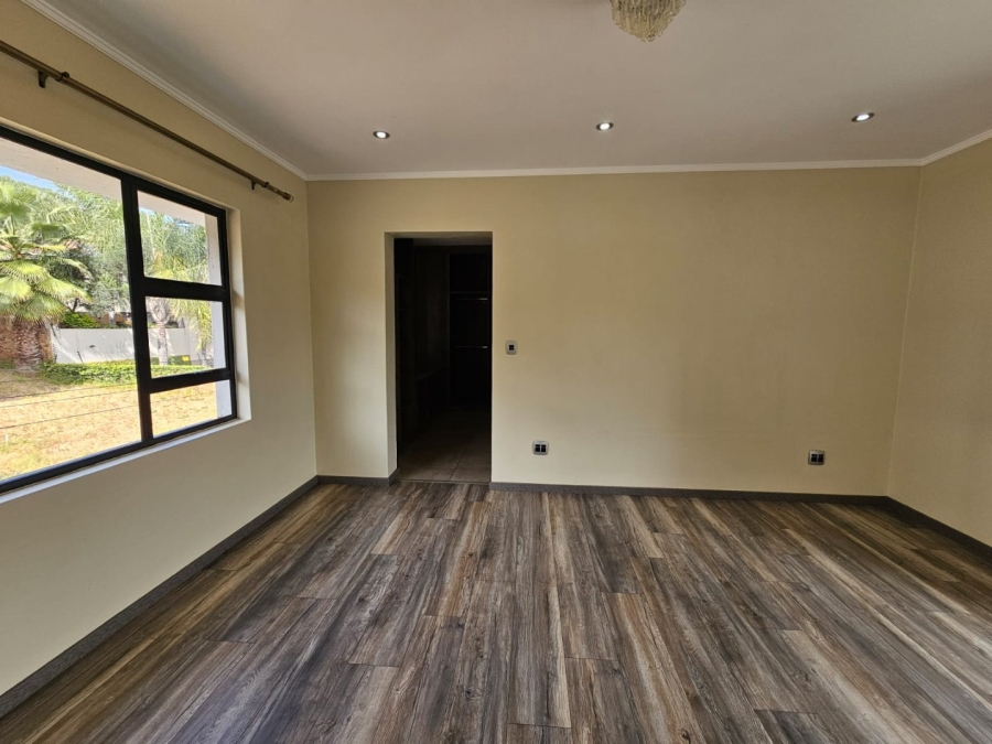 To Let 5 Bedroom Property for Rent in Faerie Glen Gauteng