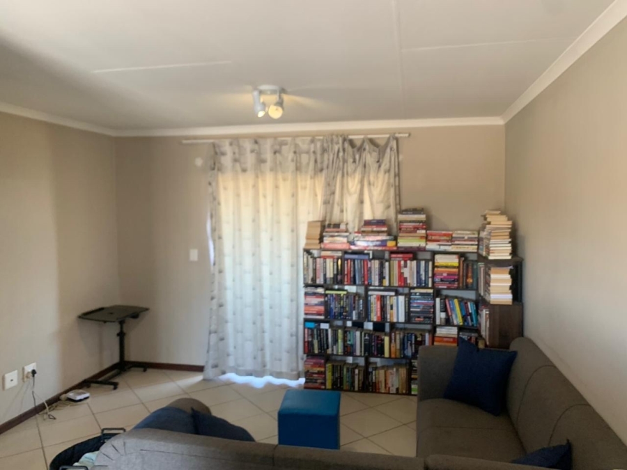 2 Bedroom Property for Sale in Noordwyk Gauteng