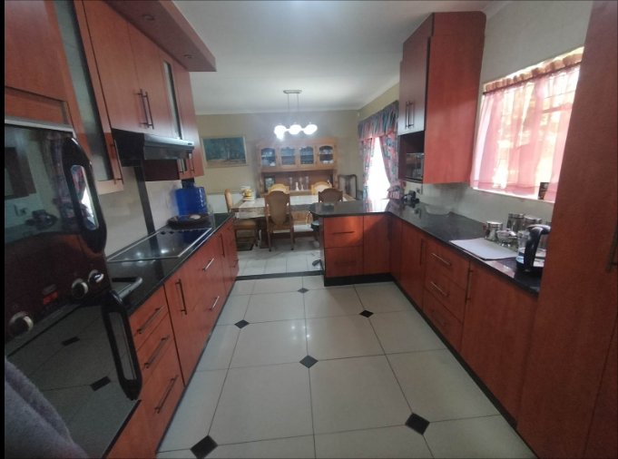 4 Bedroom Property for Sale in Ninapark Gauteng