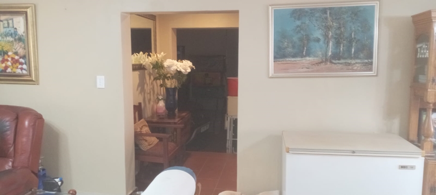 4 Bedroom Property for Sale in Ninapark Gauteng