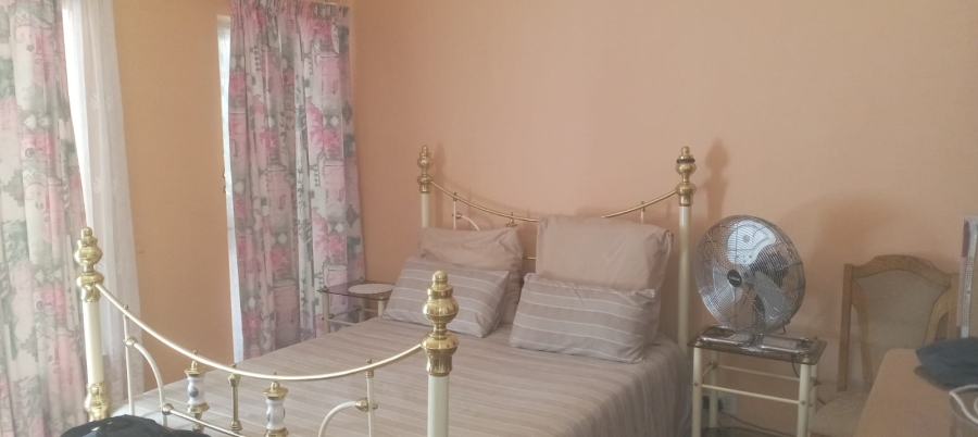 4 Bedroom Property for Sale in Ninapark Gauteng