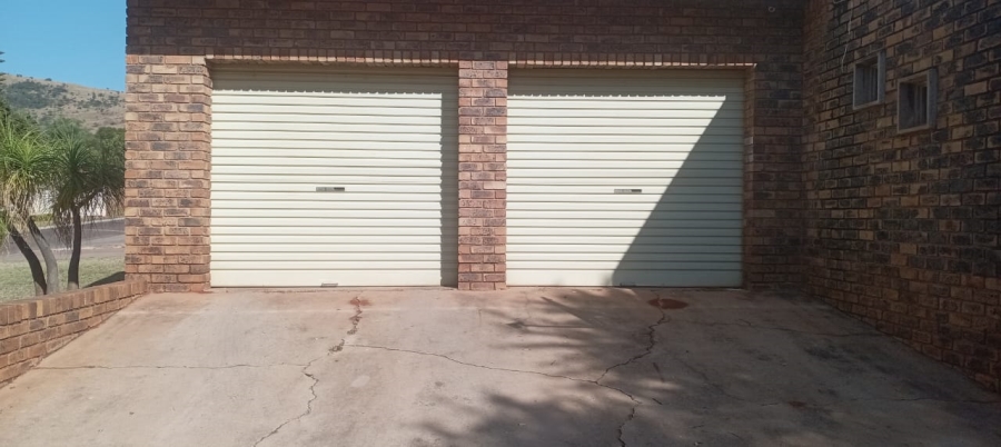 4 Bedroom Property for Sale in Ninapark Gauteng