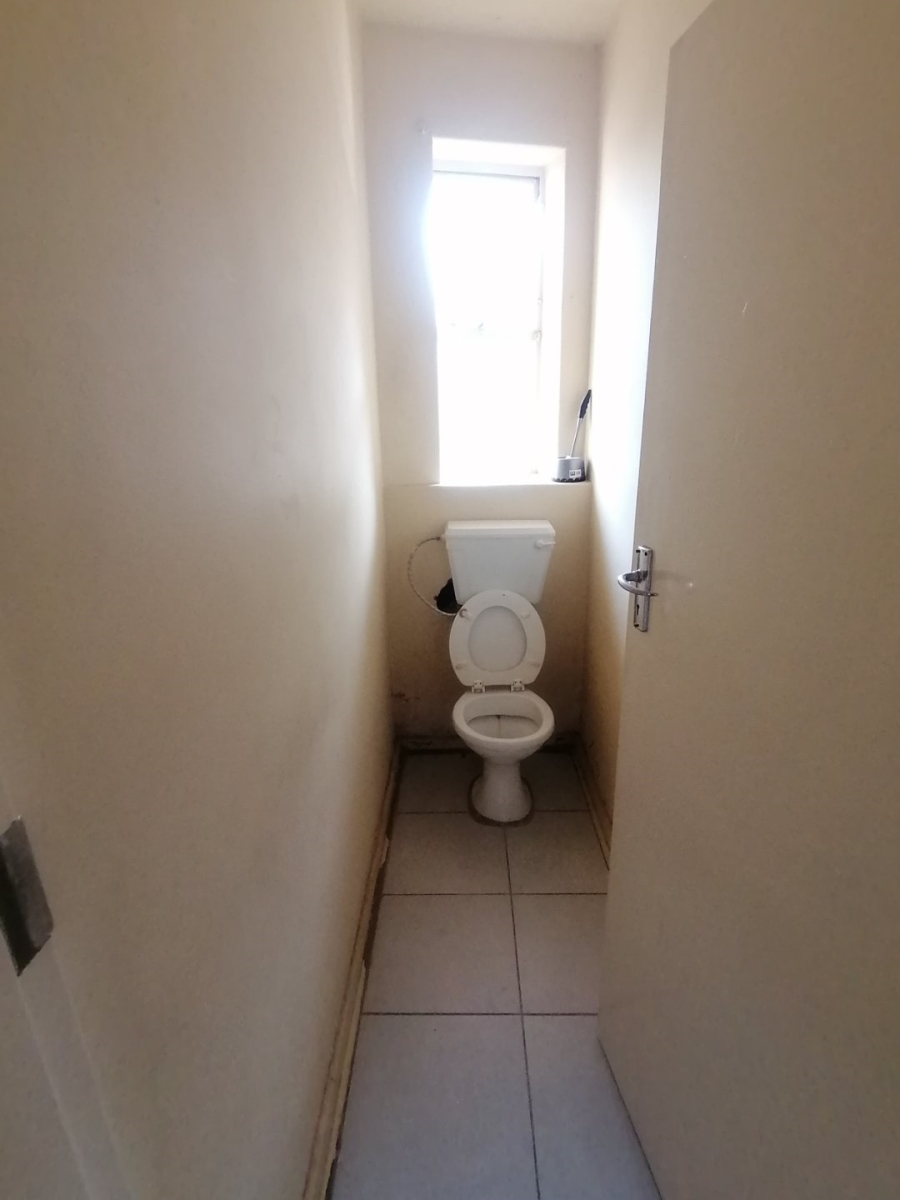 2 Bedroom Property for Sale in Muckleneuk Gauteng