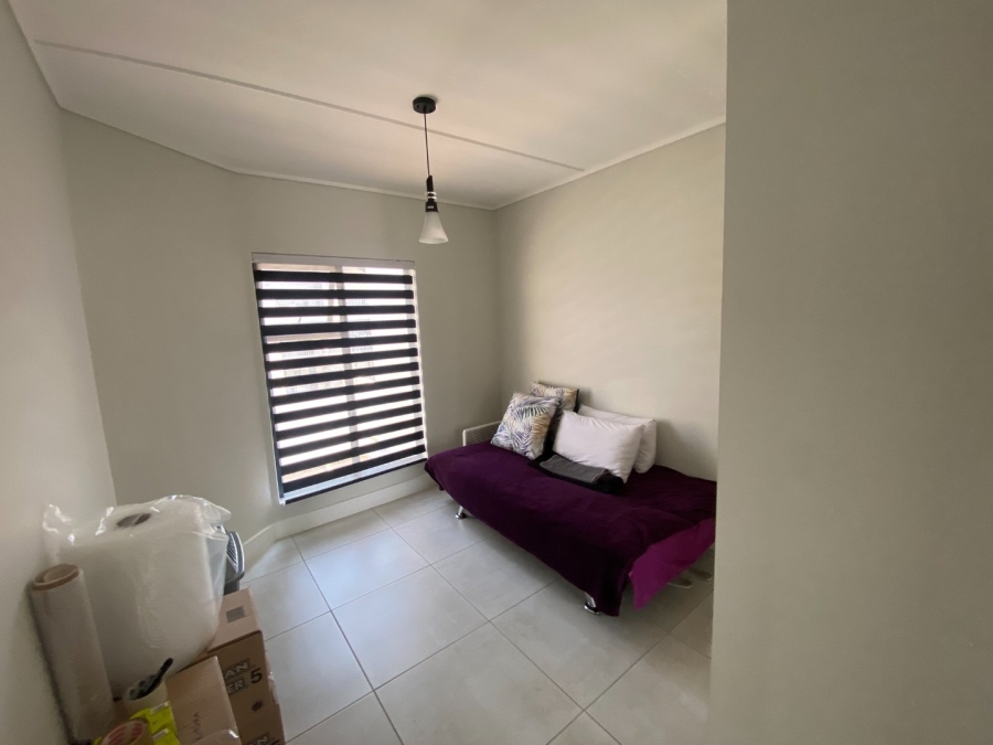 To Let 2 Bedroom Property for Rent in The Polofields Gauteng