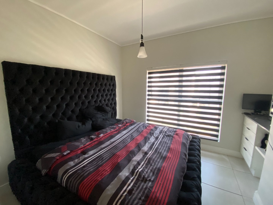 To Let 2 Bedroom Property for Rent in The Polofields Gauteng