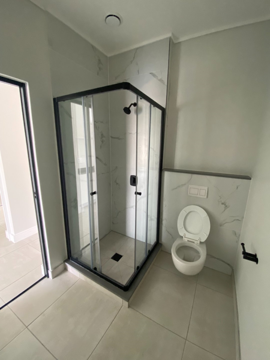 To Let 2 Bedroom Property for Rent in The Polofields Gauteng