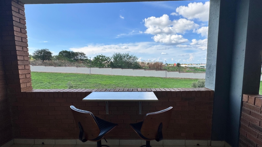 2 Bedroom Property for Sale in Noordwyk Gauteng