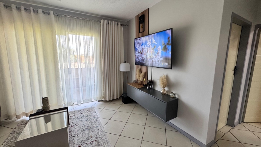 2 Bedroom Property for Sale in Noordwyk Gauteng