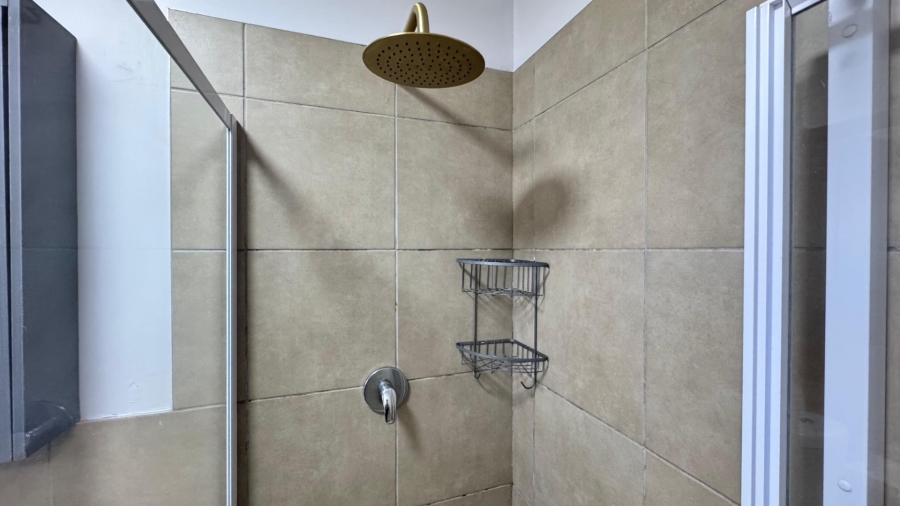 2 Bedroom Property for Sale in Noordwyk Gauteng