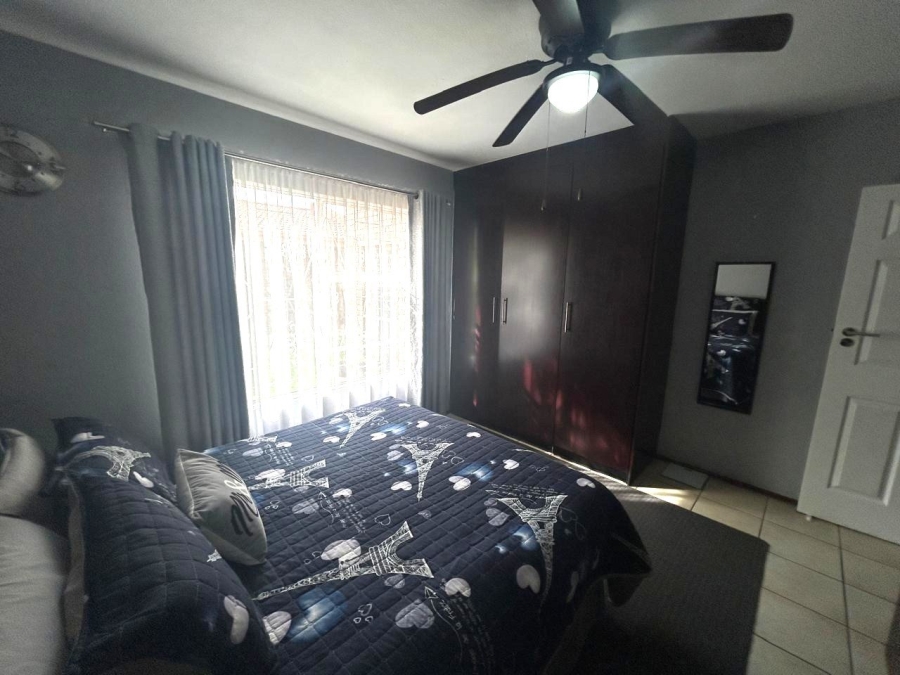 2 Bedroom Property for Sale in Kloofendal Gauteng