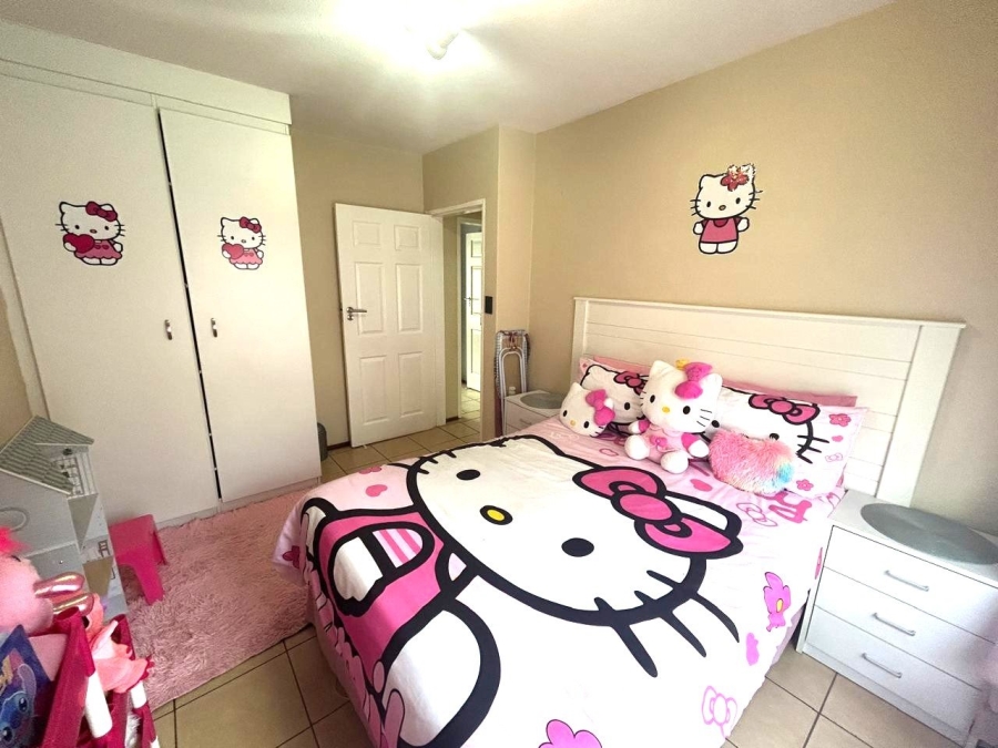 2 Bedroom Property for Sale in Kloofendal Gauteng