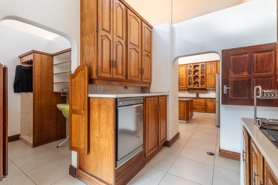 4 Bedroom Property for Sale in Randjesfontein A H Gauteng