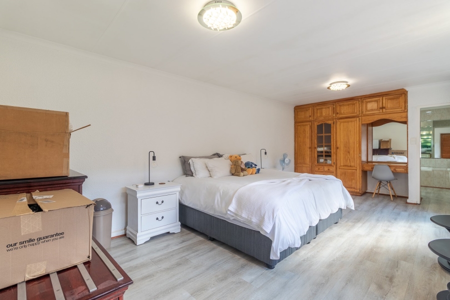 4 Bedroom Property for Sale in Randjesfontein A H Gauteng