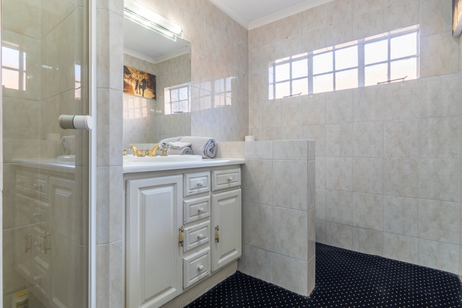 4 Bedroom Property for Sale in Randjesfontein A H Gauteng