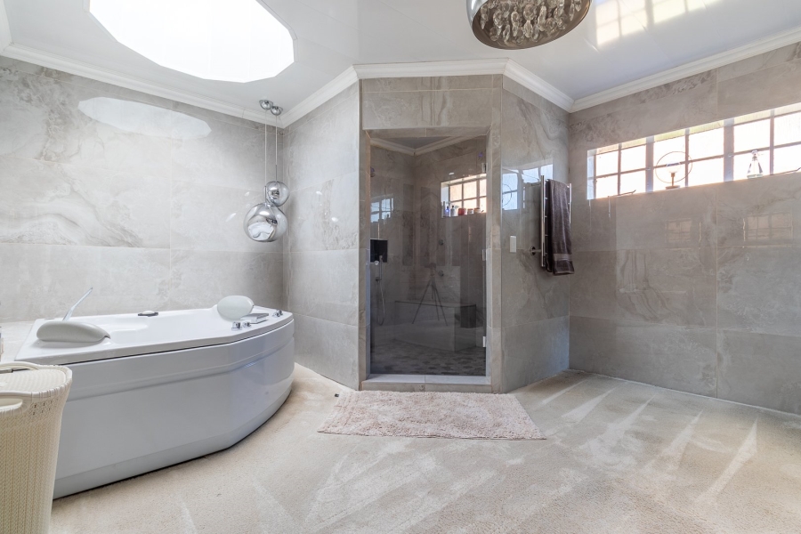 4 Bedroom Property for Sale in Randjesfontein A H Gauteng