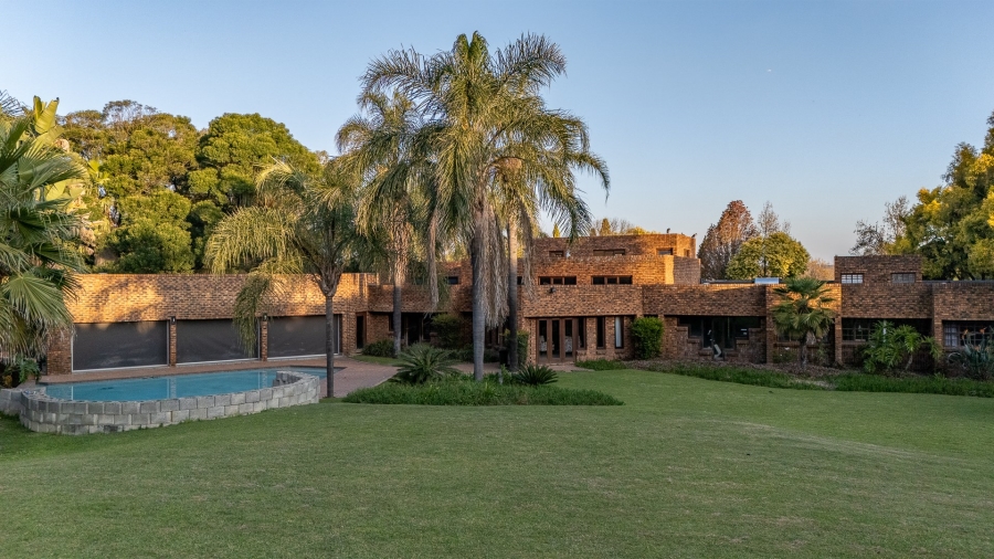 4 Bedroom Property for Sale in Randjesfontein A H Gauteng