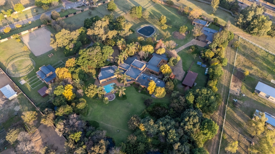 4 Bedroom Property for Sale in Randjesfontein A H Gauteng