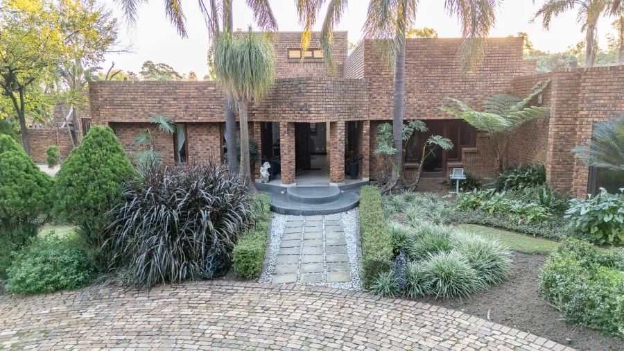 4 Bedroom Property for Sale in Randjesfontein A H Gauteng
