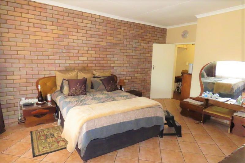 3 Bedroom Property for Sale in Downbern S H Gauteng