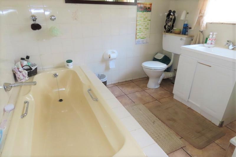 3 Bedroom Property for Sale in Downbern S H Gauteng