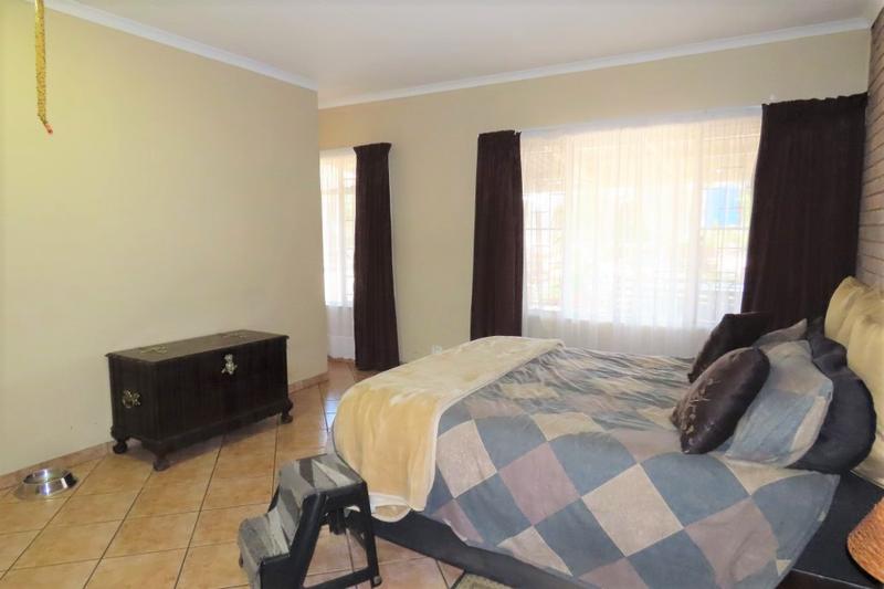 3 Bedroom Property for Sale in Downbern S H Gauteng