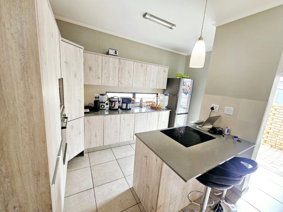 3 Bedroom Property for Sale in Amberfield Gauteng