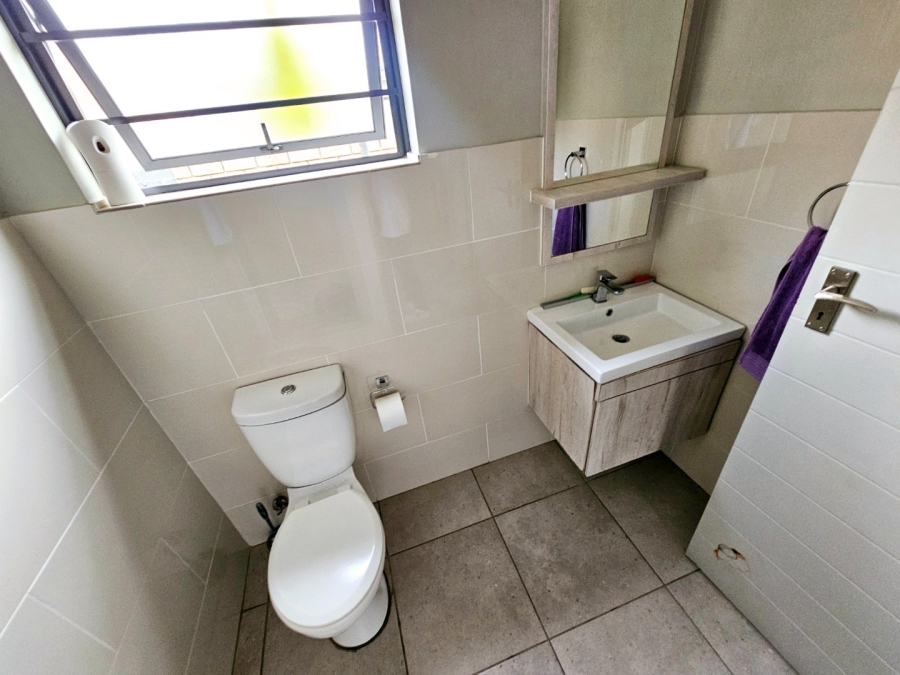 3 Bedroom Property for Sale in Amberfield Gauteng