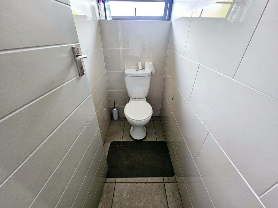 3 Bedroom Property for Sale in Amberfield Gauteng