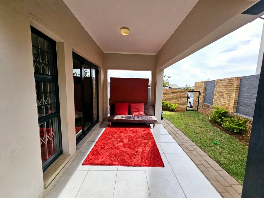3 Bedroom Property for Sale in Amberfield Gauteng