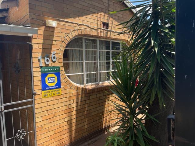 1 Bedroom Property for Sale in Brixton Gauteng