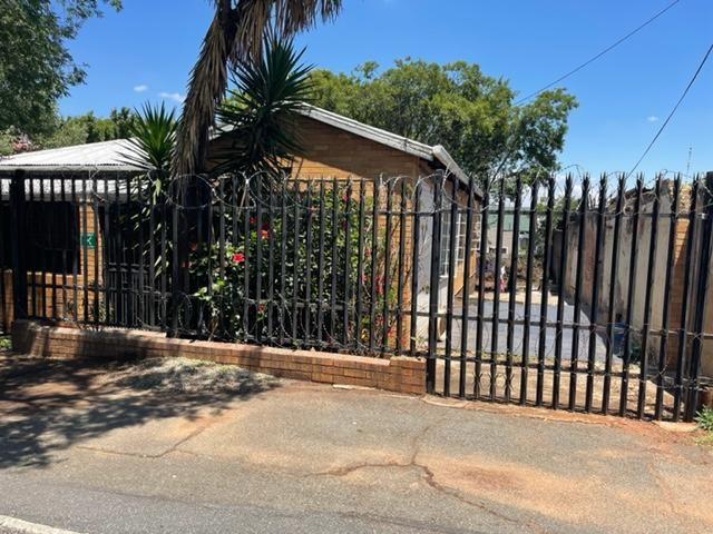 1 Bedroom Property for Sale in Brixton Gauteng