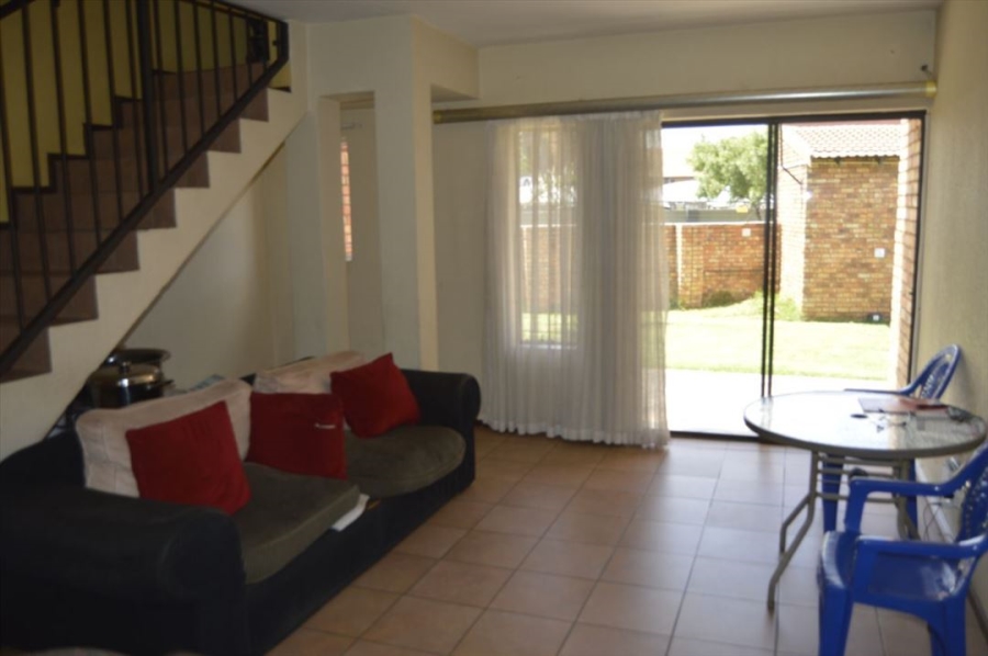 3 Bedroom Property for Sale in Edleen Gauteng
