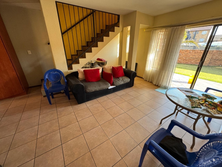 3 Bedroom Property for Sale in Edleen Gauteng
