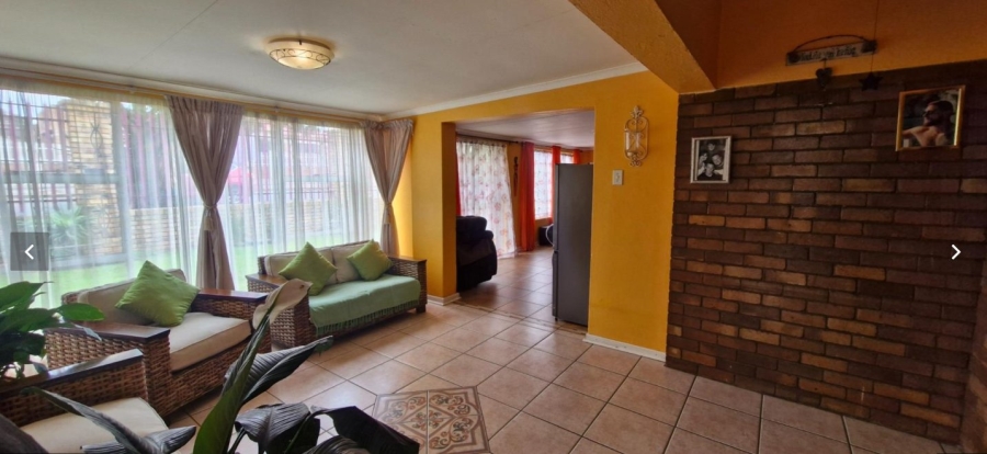 3 Bedroom Property for Sale in Gerdview Gauteng