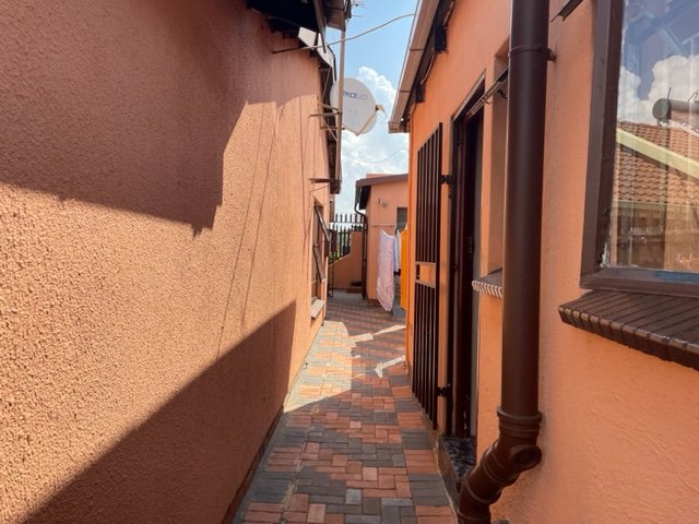 3 Bedroom Property for Sale in Eldorado Park Gauteng