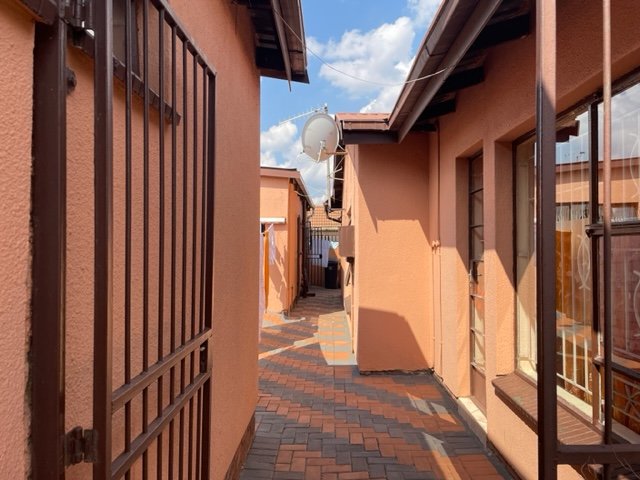 3 Bedroom Property for Sale in Eldorado Park Gauteng