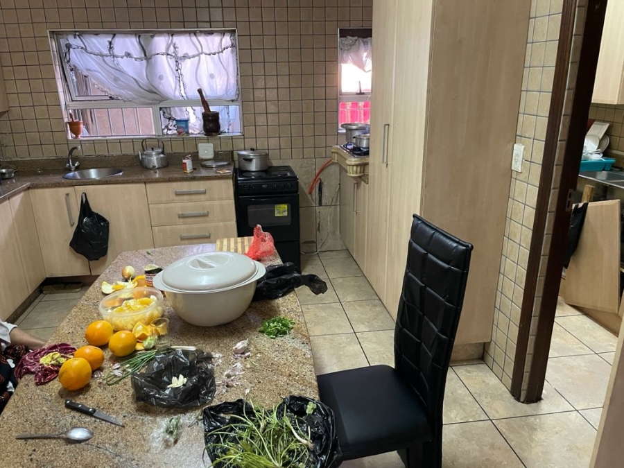  Bedroom Property for Sale in Mayfair Gauteng