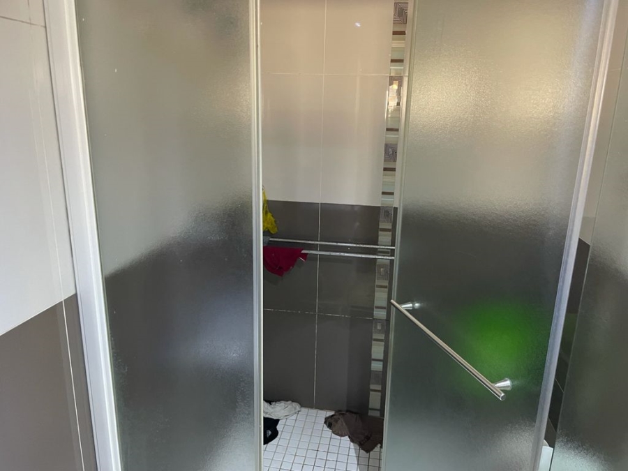  Bedroom Property for Sale in Mayfair Gauteng