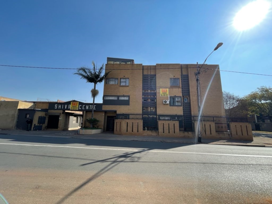  Bedroom Property for Sale in Mayfair Gauteng