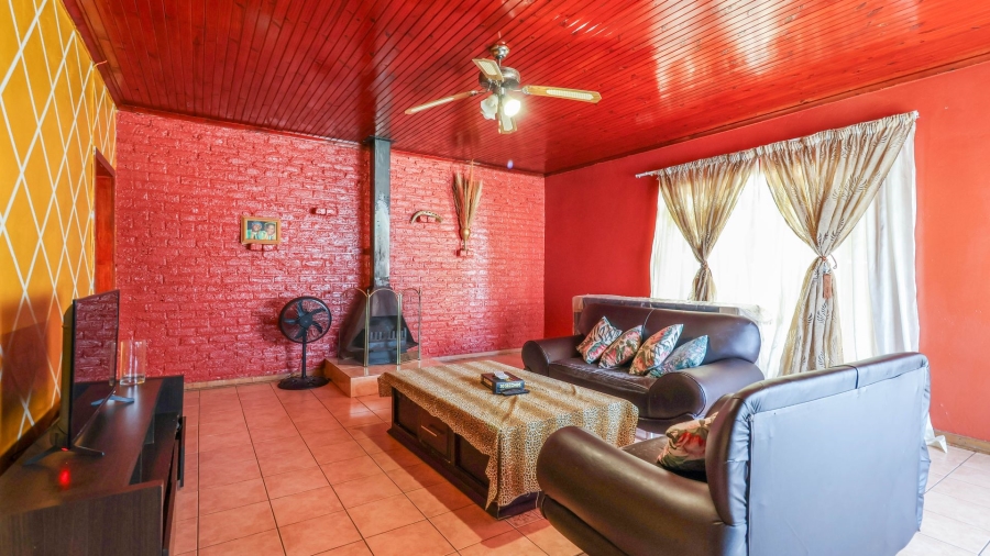 3 Bedroom Property for Sale in Witpoortjie Gauteng