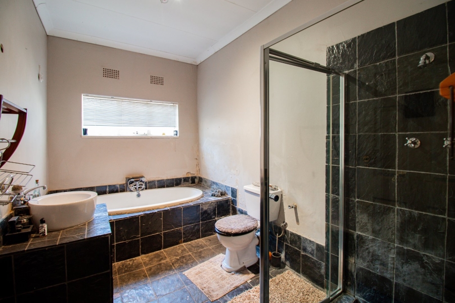 3 Bedroom Property for Sale in Zesfontein A H Gauteng