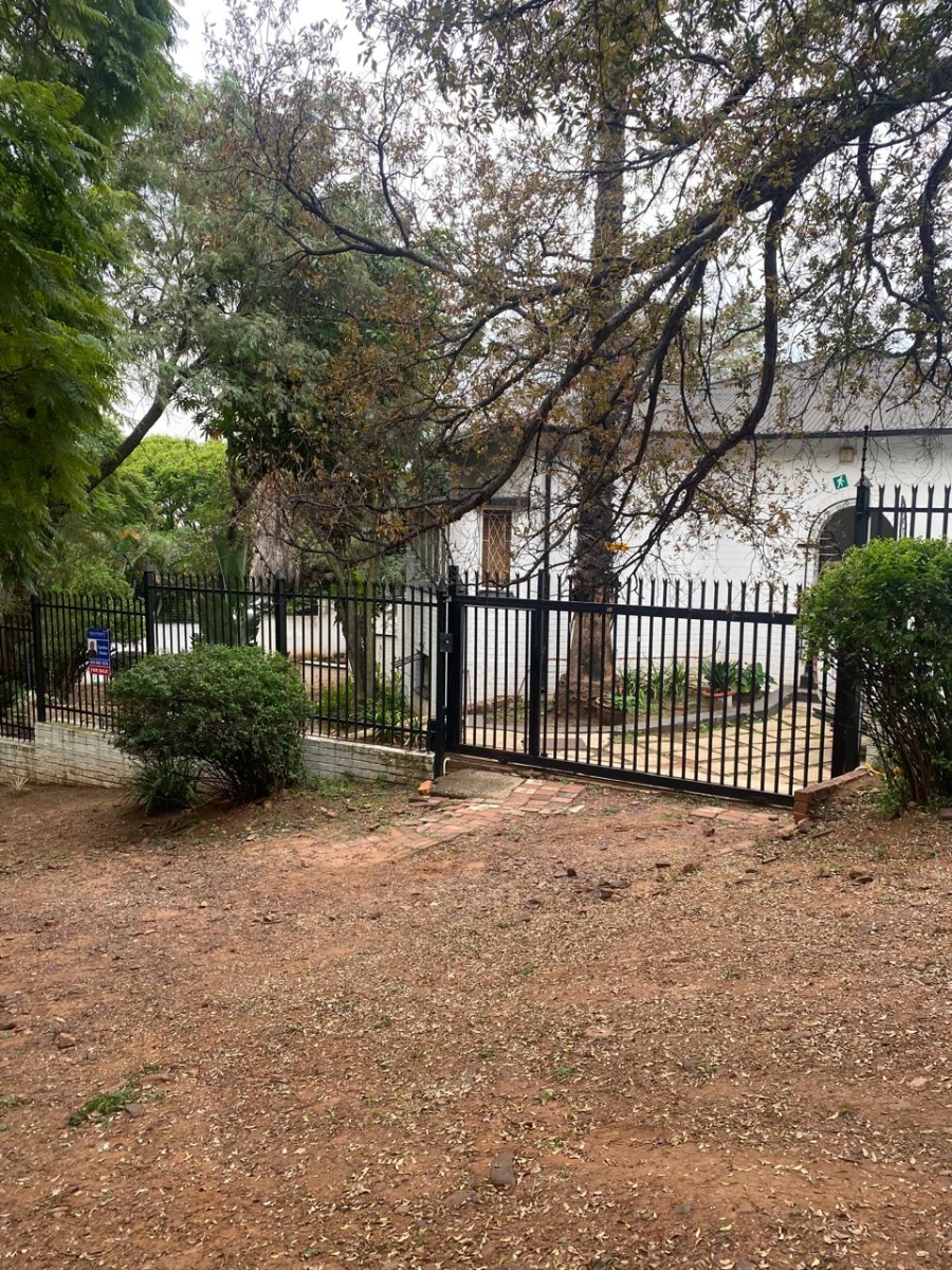 9 Bedroom Property for Sale in Muckleneuk Gauteng