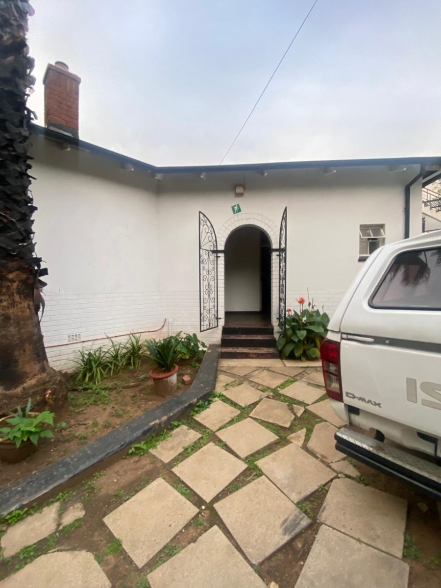 9 Bedroom Property for Sale in Muckleneuk Gauteng