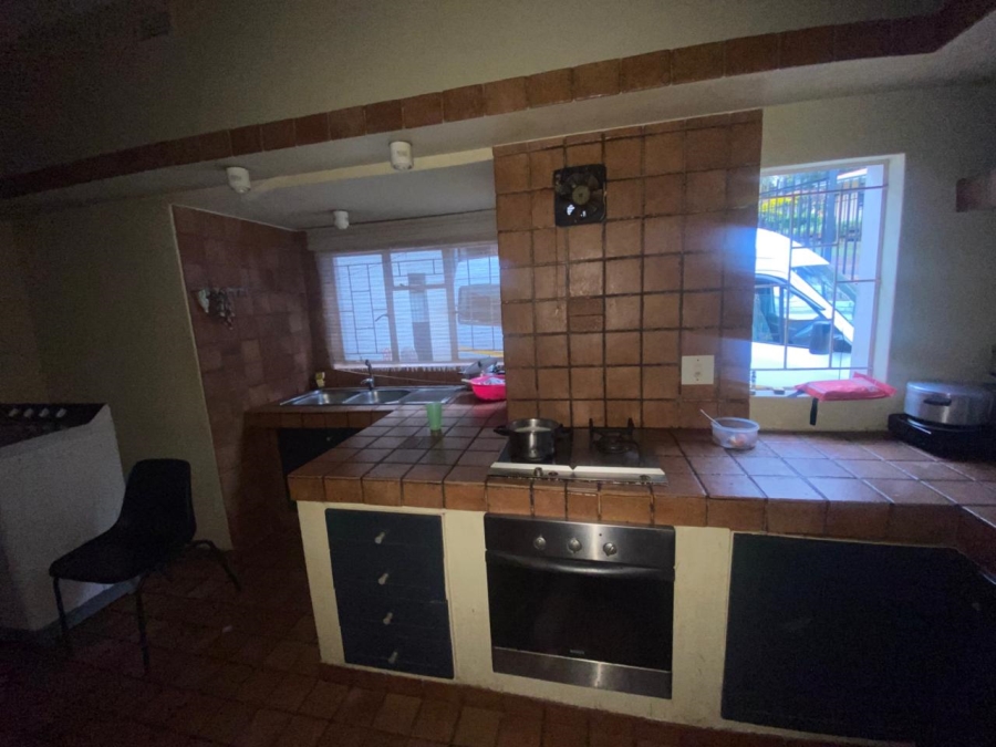 9 Bedroom Property for Sale in Muckleneuk Gauteng