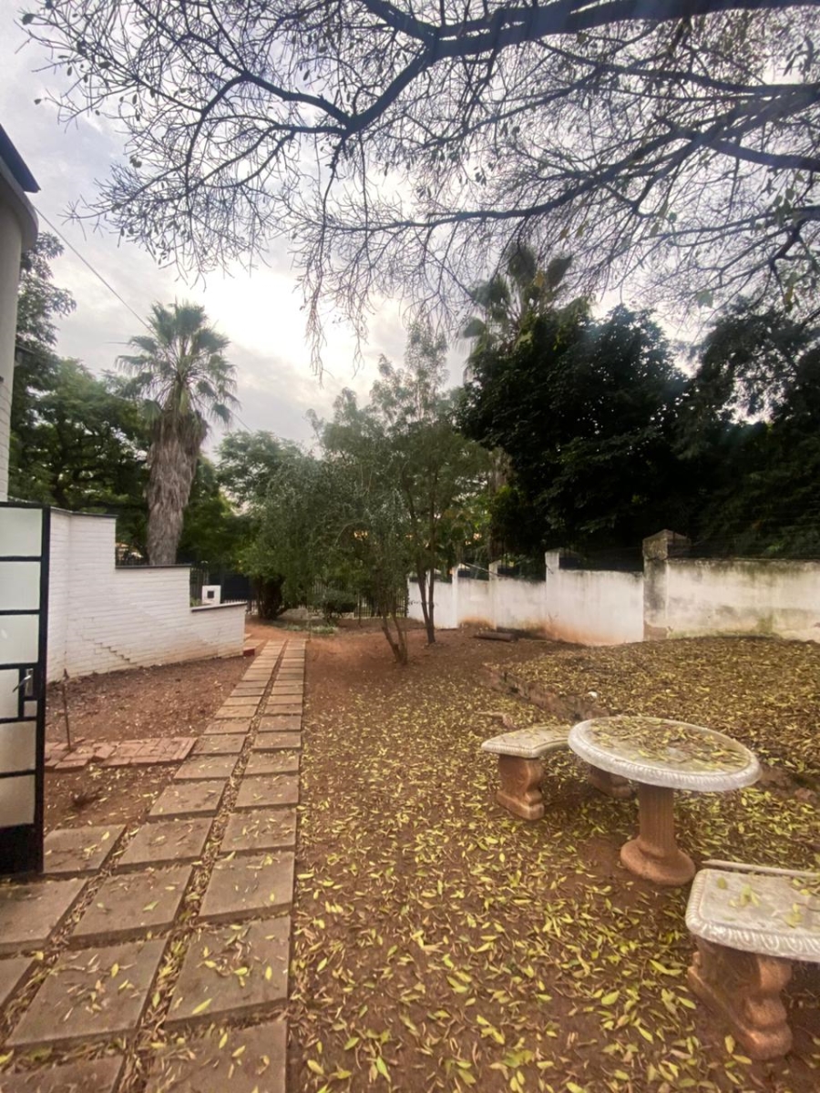 9 Bedroom Property for Sale in Muckleneuk Gauteng
