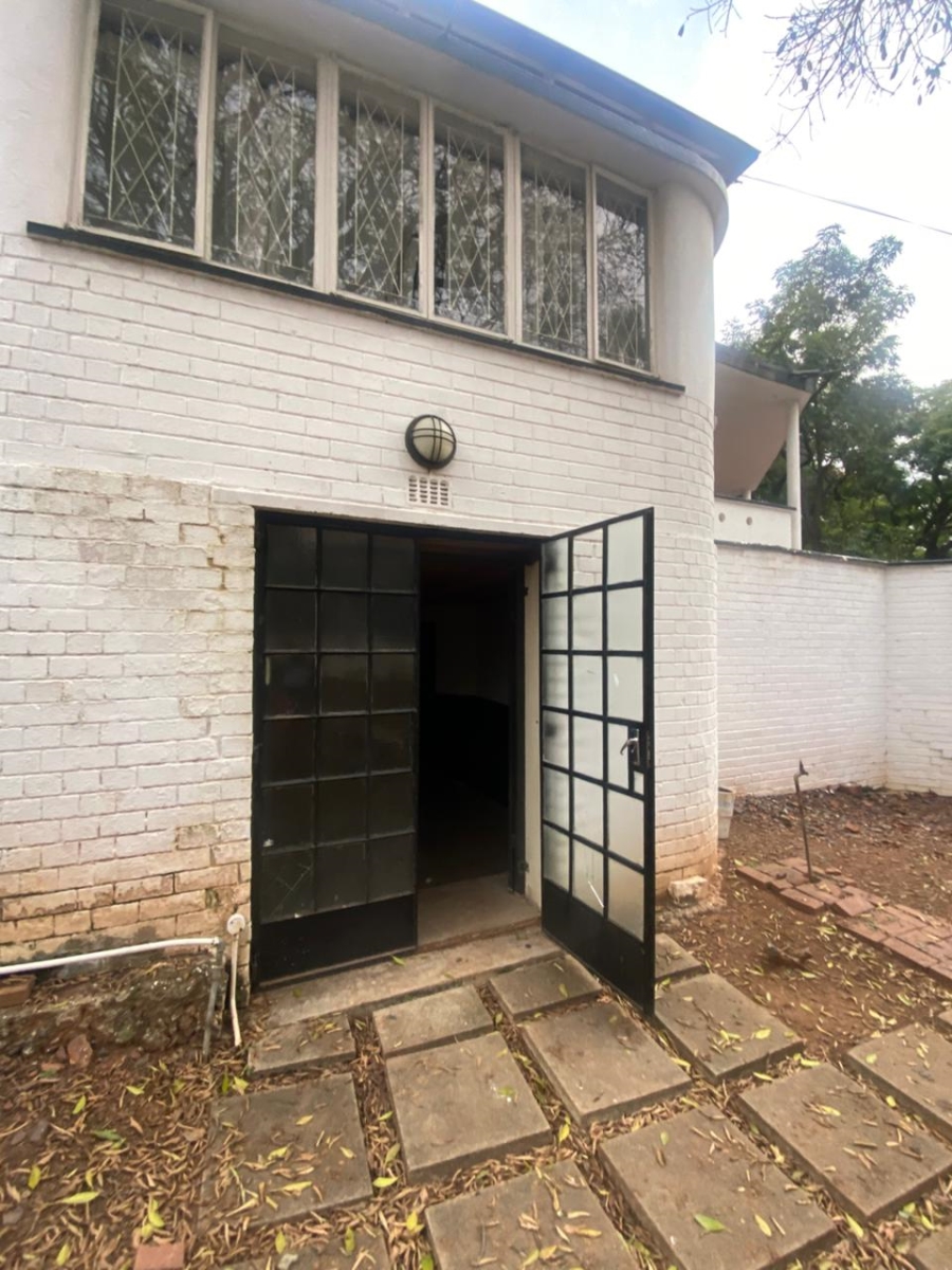 9 Bedroom Property for Sale in Muckleneuk Gauteng