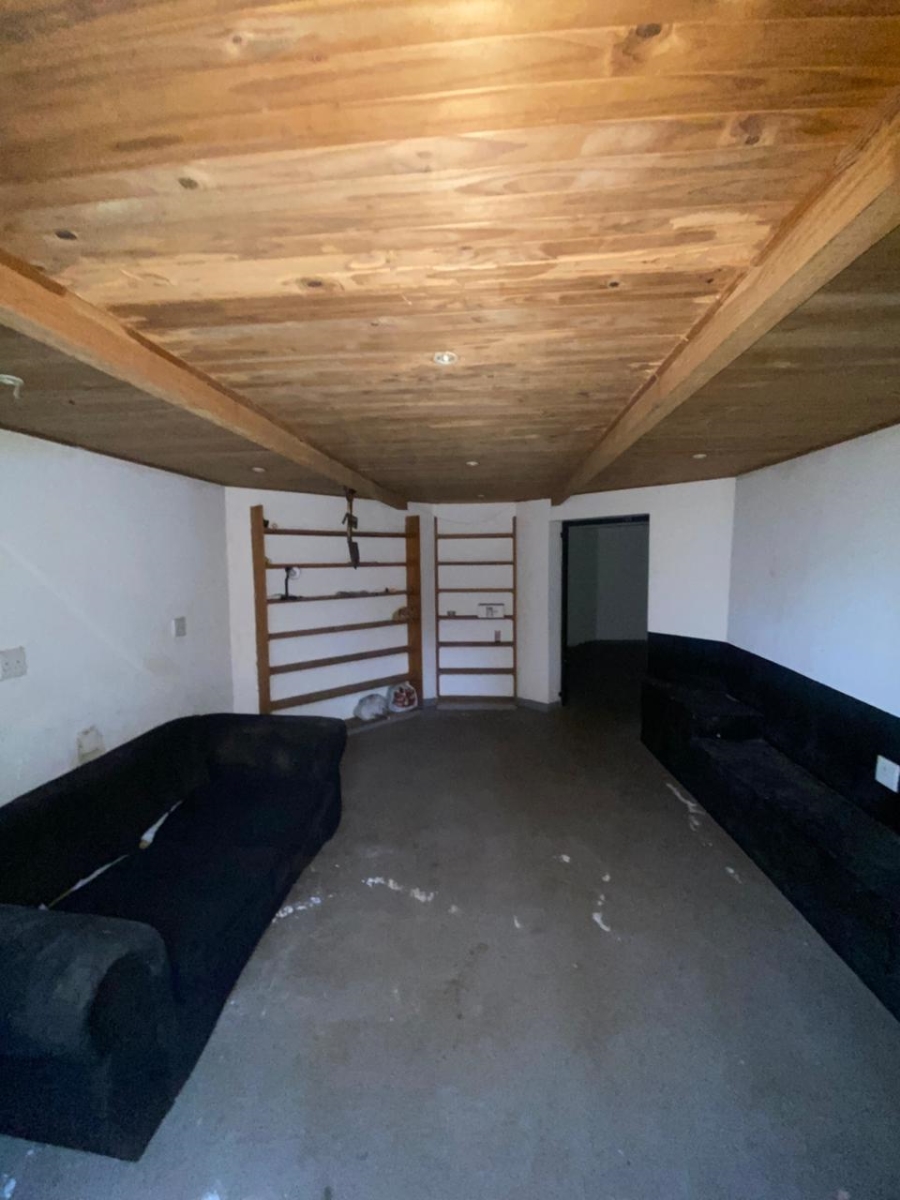 9 Bedroom Property for Sale in Muckleneuk Gauteng