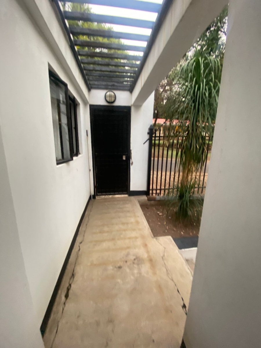 9 Bedroom Property for Sale in Muckleneuk Gauteng