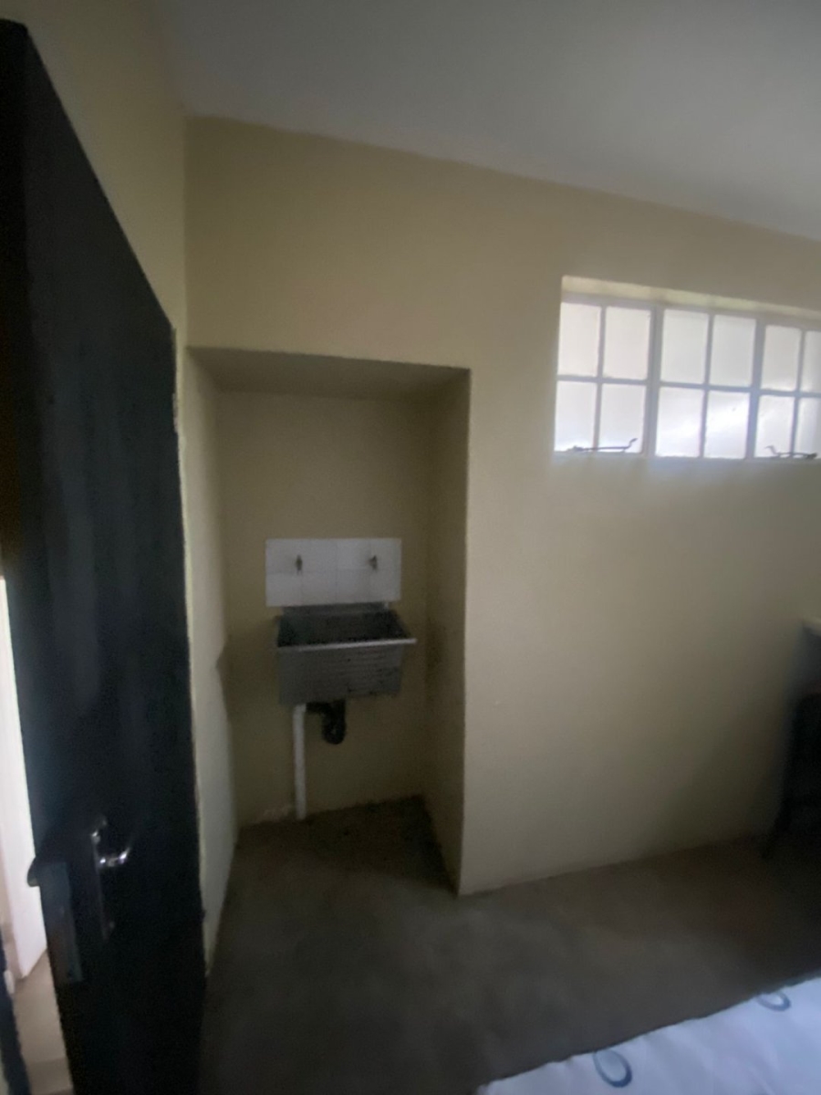 9 Bedroom Property for Sale in Muckleneuk Gauteng